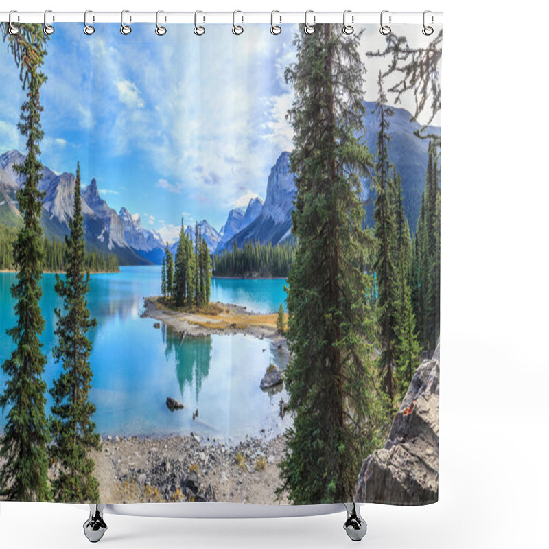 Personality  Nature Canada Shower Curtains