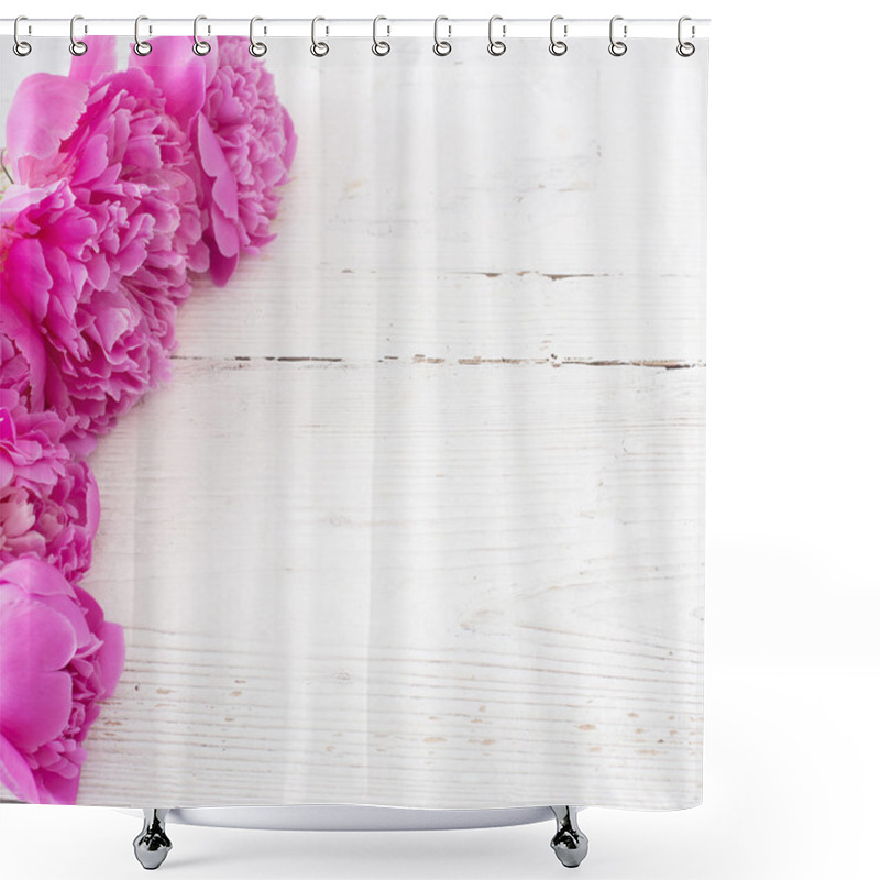 Personality  Flowers On White Wooden Background Shower Curtains