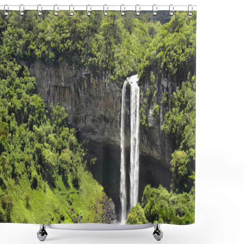 Personality  View Of Caracol Waterfall ( 