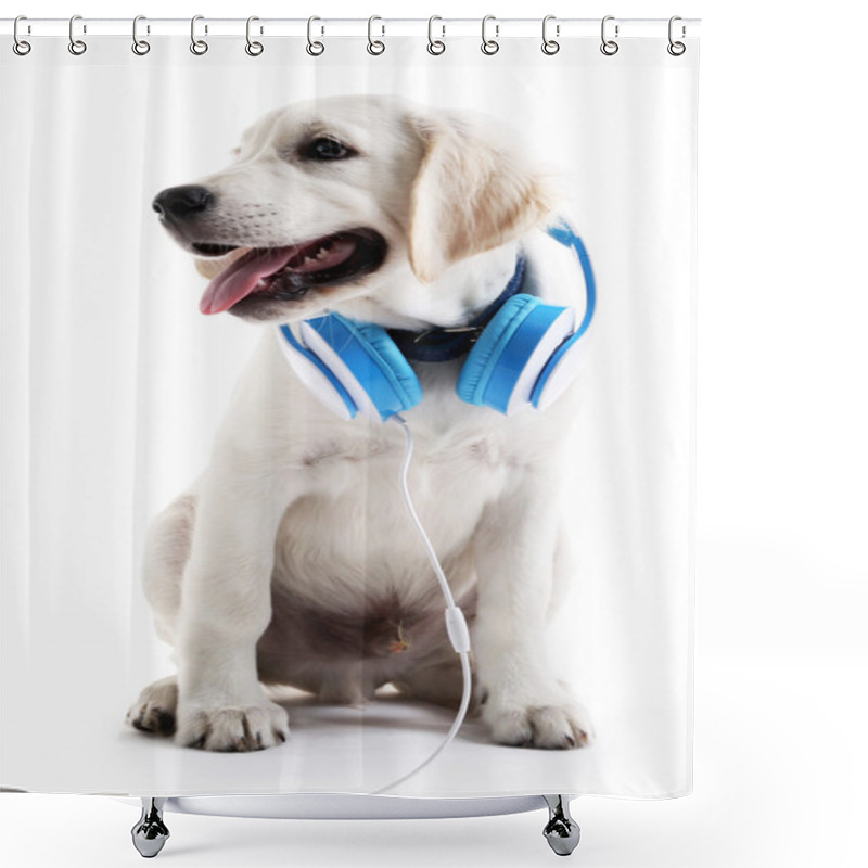 Personality  Cute Labrador Dog With Headphones Isolated On White Shower Curtains