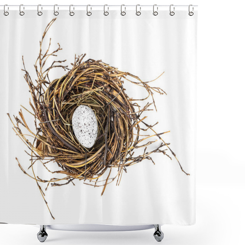 Personality  Easter Egg In Birds Nest Isolated On White Background Shower Curtains