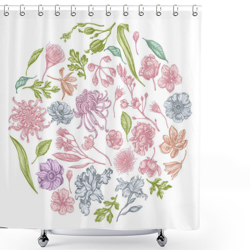 Personality  Round Floral Design With Pastel Japanese Chrysanthemum, Blackberry Lily, Eucalyptus Flower, Anemone, Iris Japonica, Sakura Shower Curtains