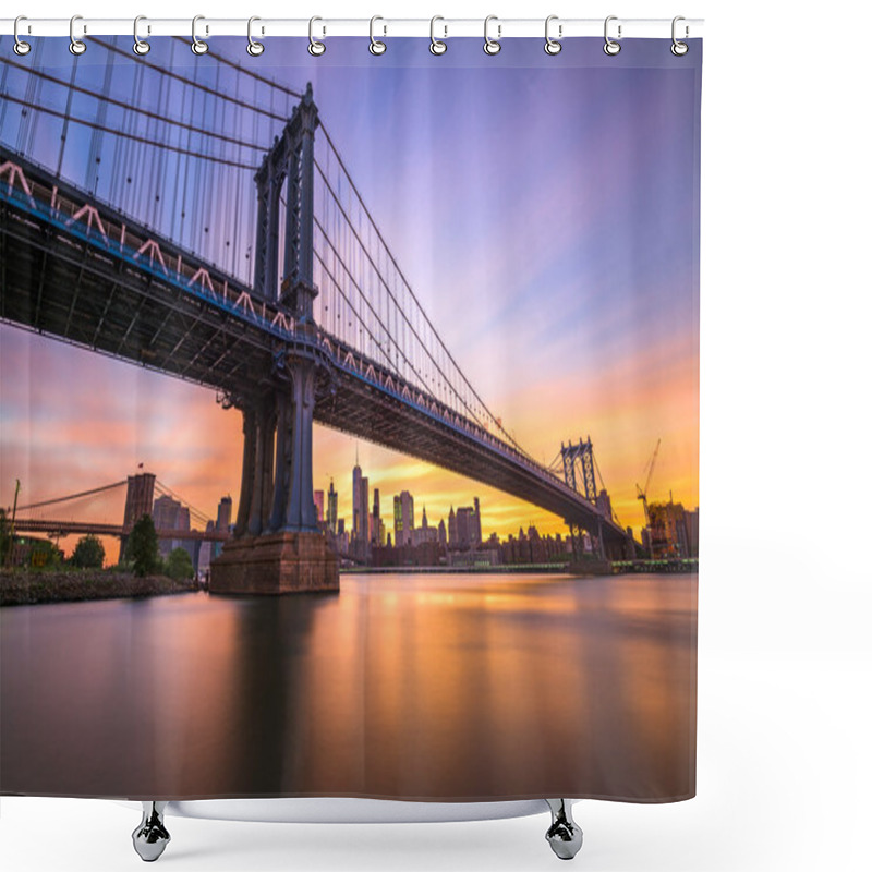 Personality  Manhattan Bridge Sunset Shower Curtains