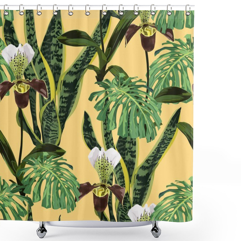 Personality  Seamless Exotic Pattern With Tropical Leaves. Shower Curtains