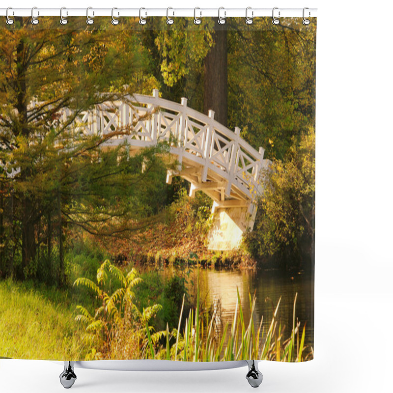 Personality  English Grounds Of Woerlitz White Bridge Shower Curtains