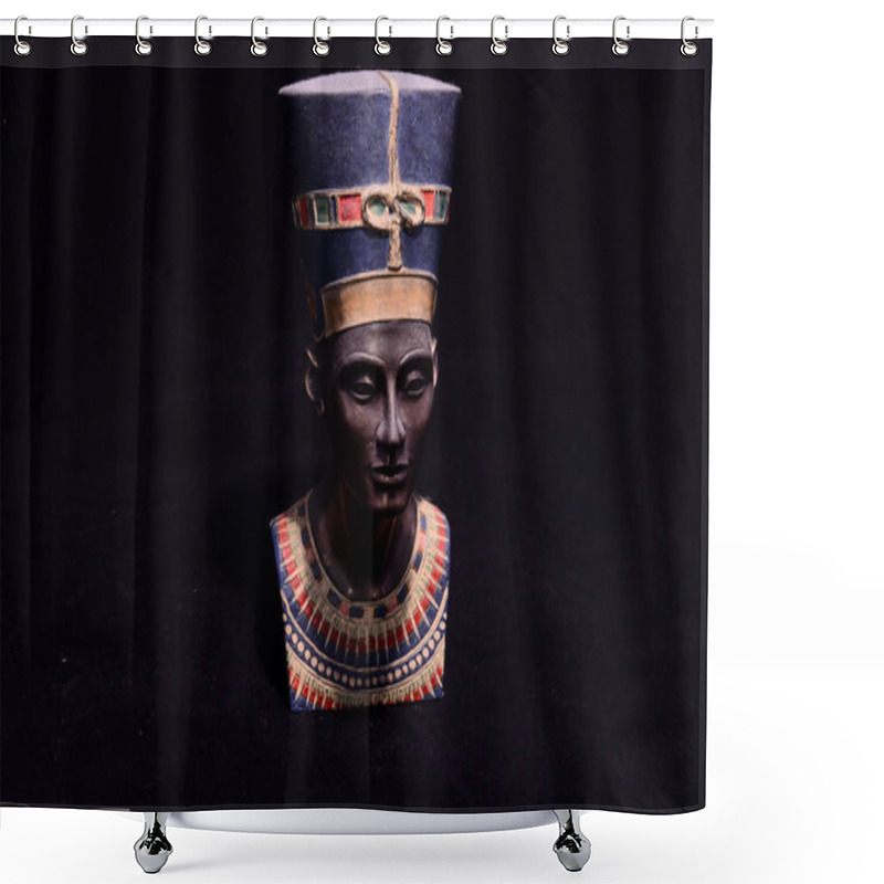 Personality  Famous Statuette Bust Of Queen Nefertiti Isolated On Black Background Shower Curtains