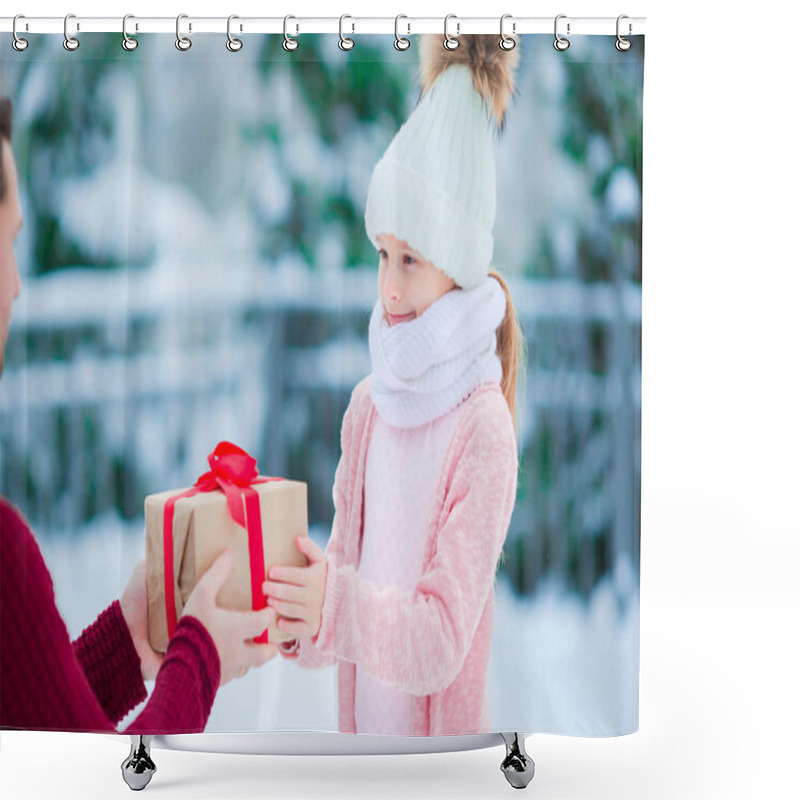 Personality  Family With Christmas Gift On Xmas Eve Outdoors Shower Curtains