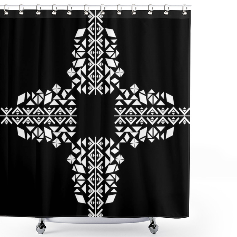 Personality  Traditional Geometric Ornament Element Shower Curtains