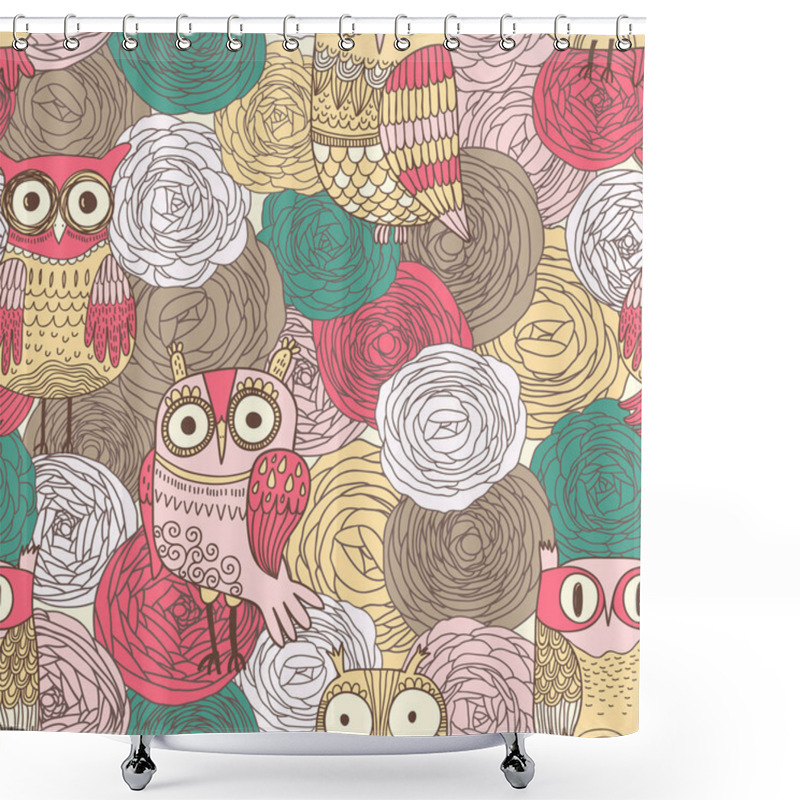 Personality  Pattern Made Of Ranunculus Flowers And Cartoon Owls Shower Curtains