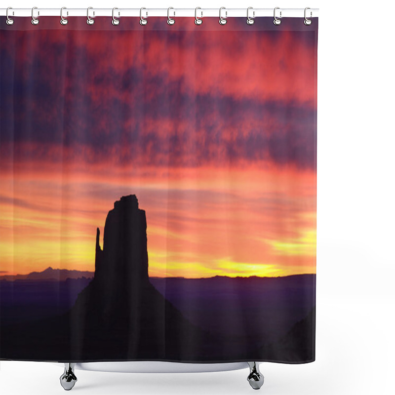 Personality  Beautiful East Mitten Butte Sunrise, Monument Valley Shower Curtains