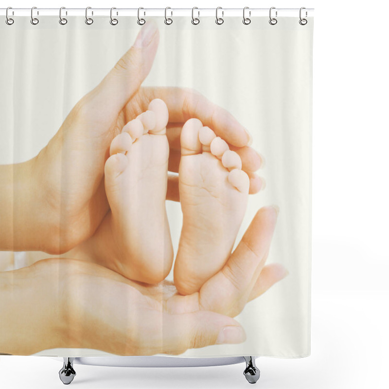 Personality  Baby Feet In Hands Mother Shower Curtains