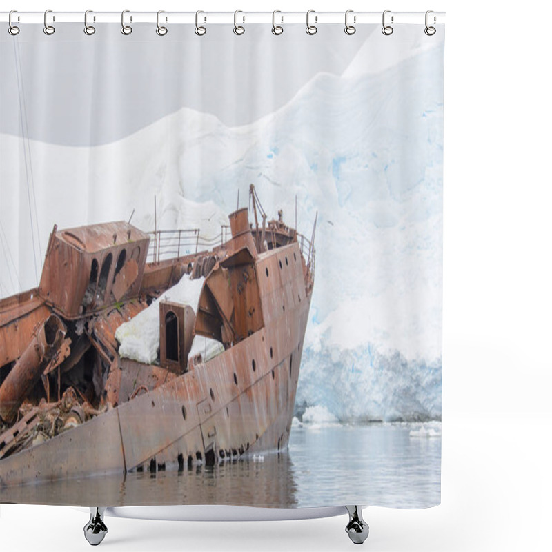 Personality  Old Rusty Ship View Shower Curtains