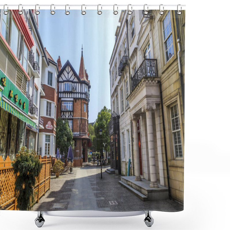 Personality  European Town Street View Shower Curtains