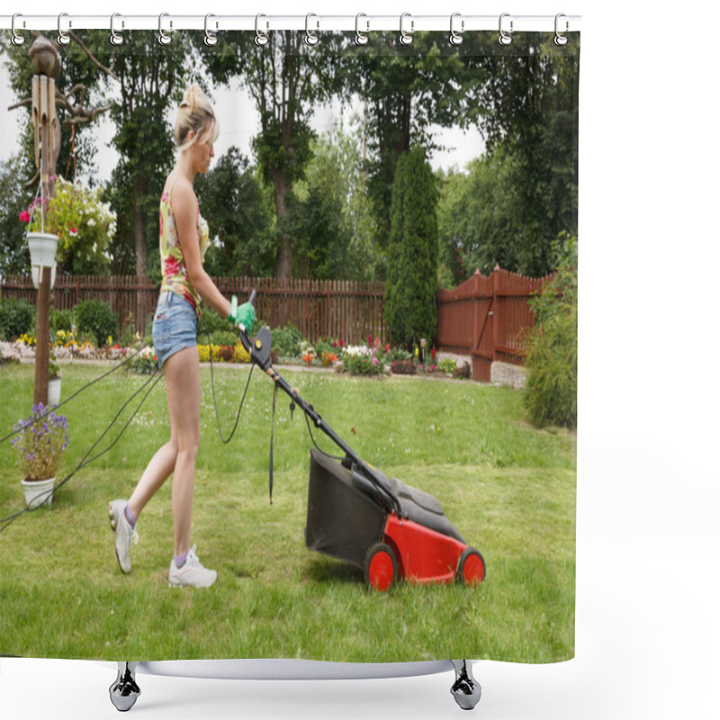 Personality  Woman Cut Garden Shower Curtains