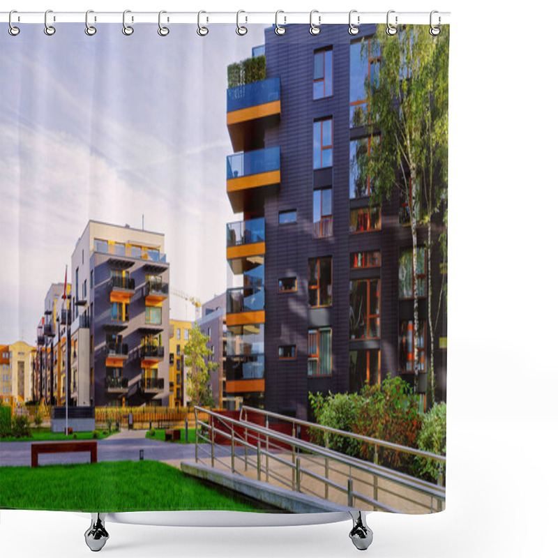 Personality  Modern Glass Apartment Residential Buildings With Reflex Shower Curtains