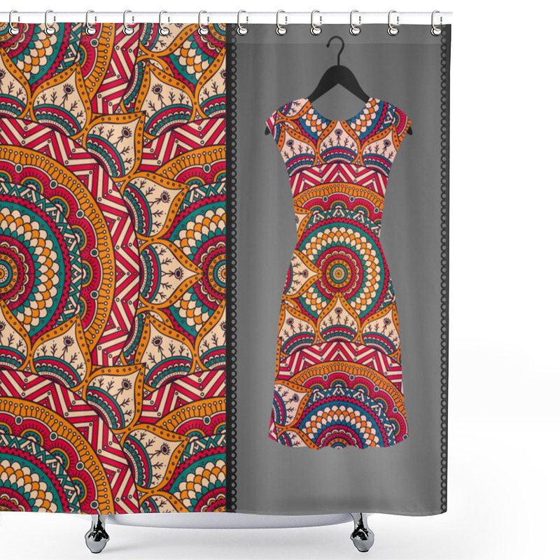 Personality  Ethnic Floral Seamless Pattern With Dress Shower Curtains