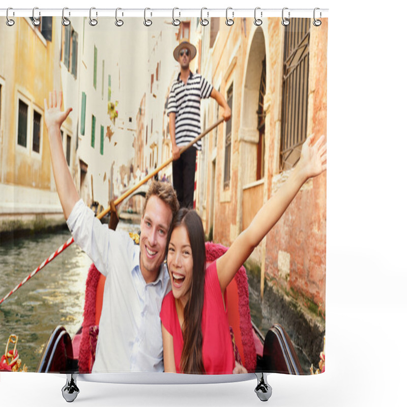 Personality  Happy Couple In Venice Gondola Shower Curtains