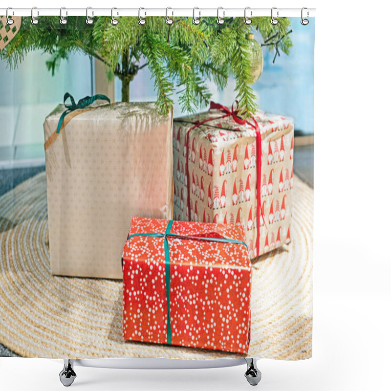 Personality  Gift Wrapping With Christmas Tree. Christmas And New Year Shower Curtains