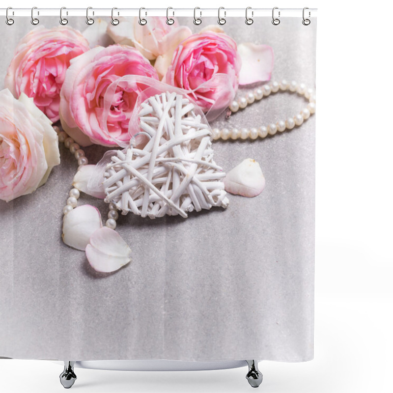 Personality  Decorative Heart And Pink Roses Shower Curtains