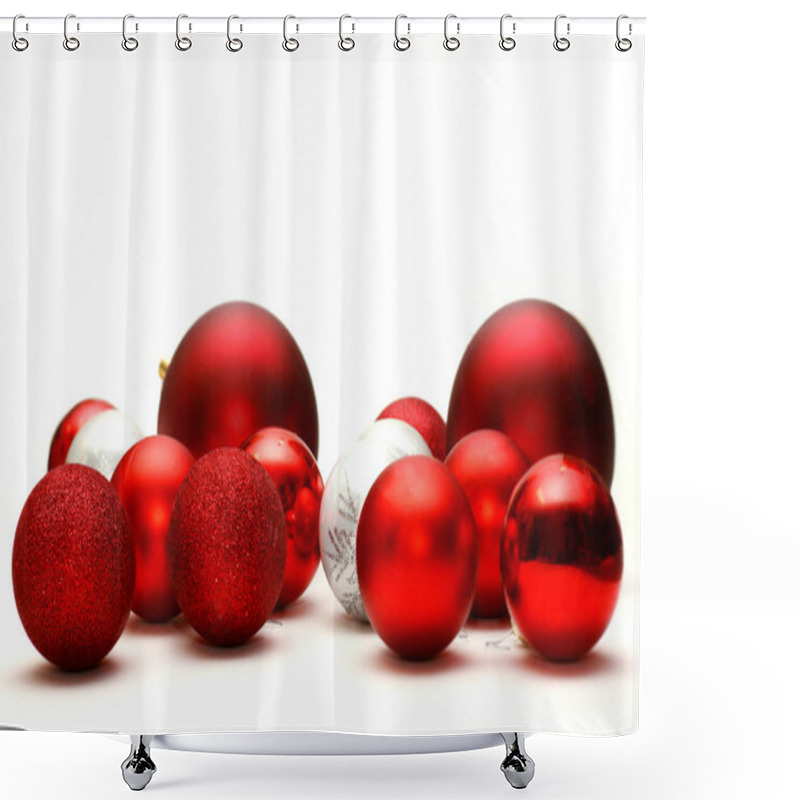 Personality  A Collection White And Red Sparkling Christmas Bulb Ornaments Are Scattered On A White Background Shower Curtains