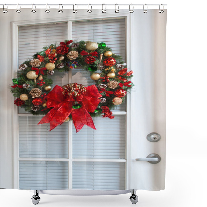 Personality  Christmas Wreath On Door Shower Curtains