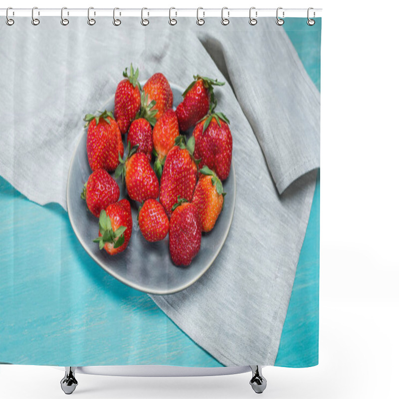 Personality  Fresh Red Strawberries   Shower Curtains