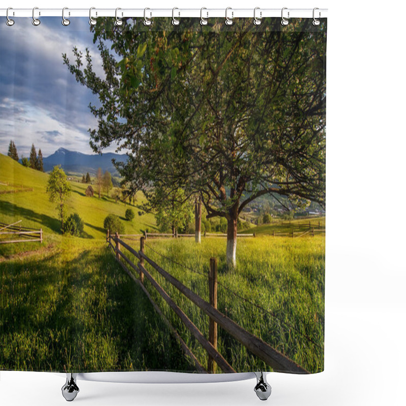 Personality  Beautiful Rural Landscape With Old Wooden Fence, Mountain View O Shower Curtains