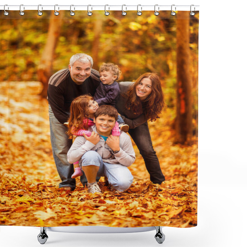 Personality  Lovely Family In Park Shower Curtains