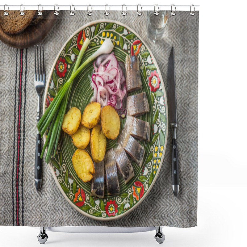 Personality  Herring Fish With Roasted Potatoes And Onion On Floral Pattern Rustic Plate On Linen Tablecloth Shower Curtains