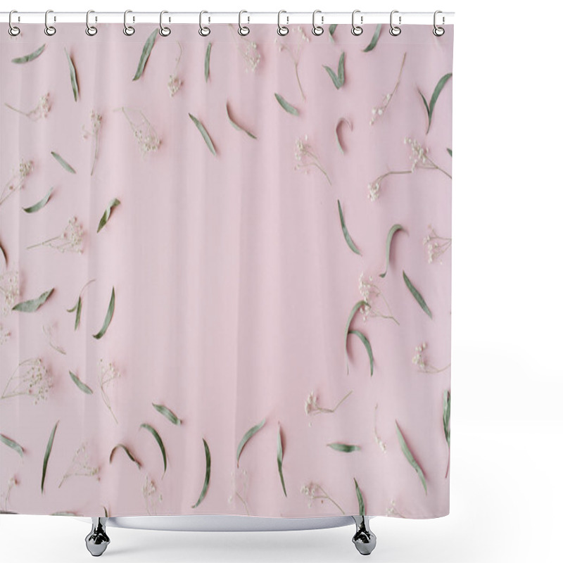 Personality  Frame With Dry Flowers Shower Curtains