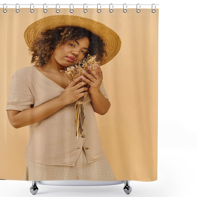 Personality  A Stylish African American Woman Dons A Straw Hat, Clutching A Vibrant Bouquet Of Flowers With A Serene Expression. Shower Curtains