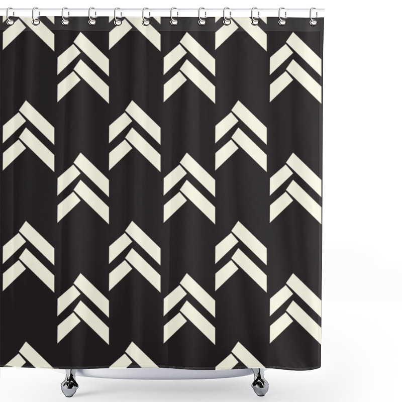 Personality  Seamless Absract Vector Arrow Pattern In Monochrome  Background Shower Curtains