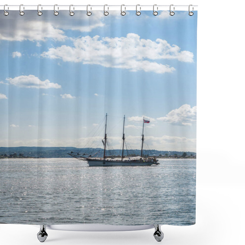 Personality  Boat Shower Curtains