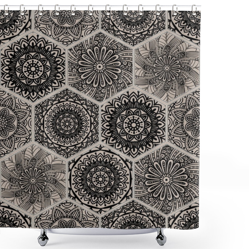 Personality  Oriental Seamless Pattern Shower Curtains