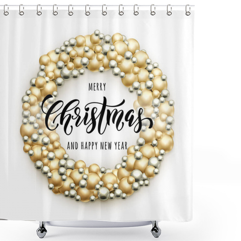 Personality  Merry Christmas Wreath. Glass Ball Ornament Decoration Shower Curtains