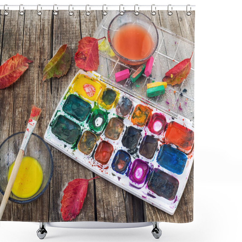 Personality  Paint On The Autumn Table Shower Curtains