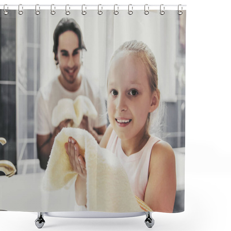 Personality  Cute Little Girl And Young Father Holding Towels. Shower Curtains