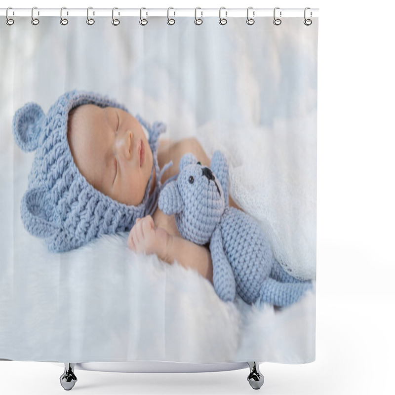 Personality  Newborn Baby In Bear Hat Sleeping On Fur Bed Shower Curtains