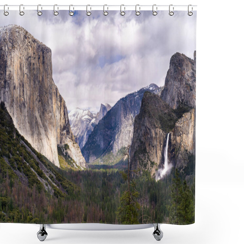 Personality  Tunnel View Of Yosemite National Park In California San Francisco USA Shower Curtains