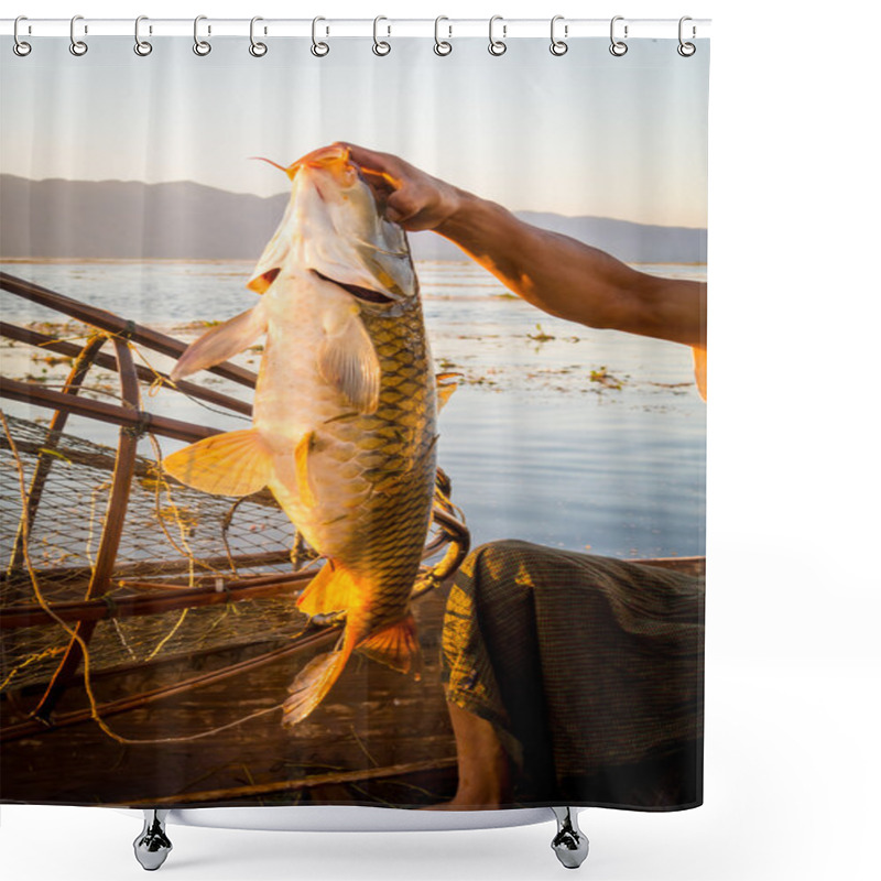 Personality  Birmania Fishermen Shower Curtains