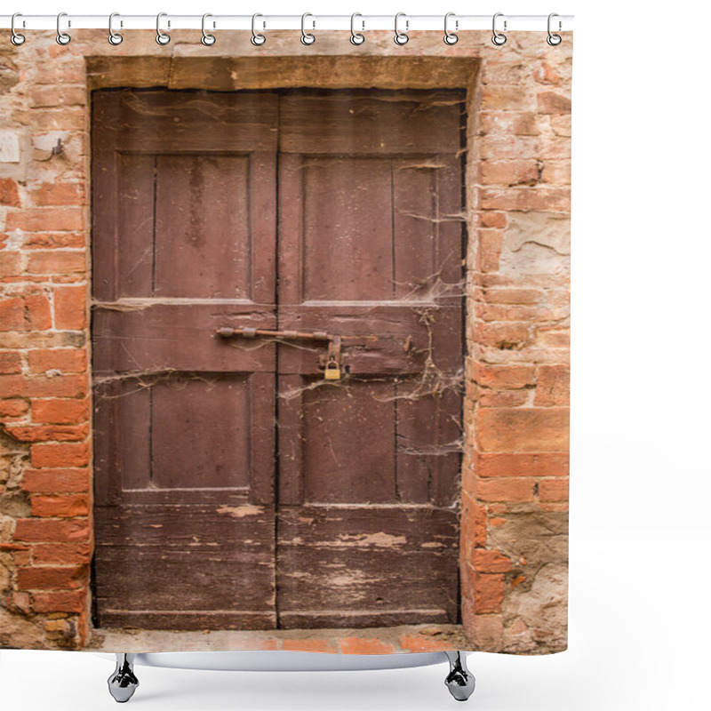 Personality  Obsolete Door Texture Shower Curtains