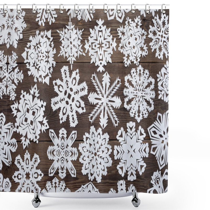 Personality  Christmas Decoration With Paper Snowflake Shower Curtains