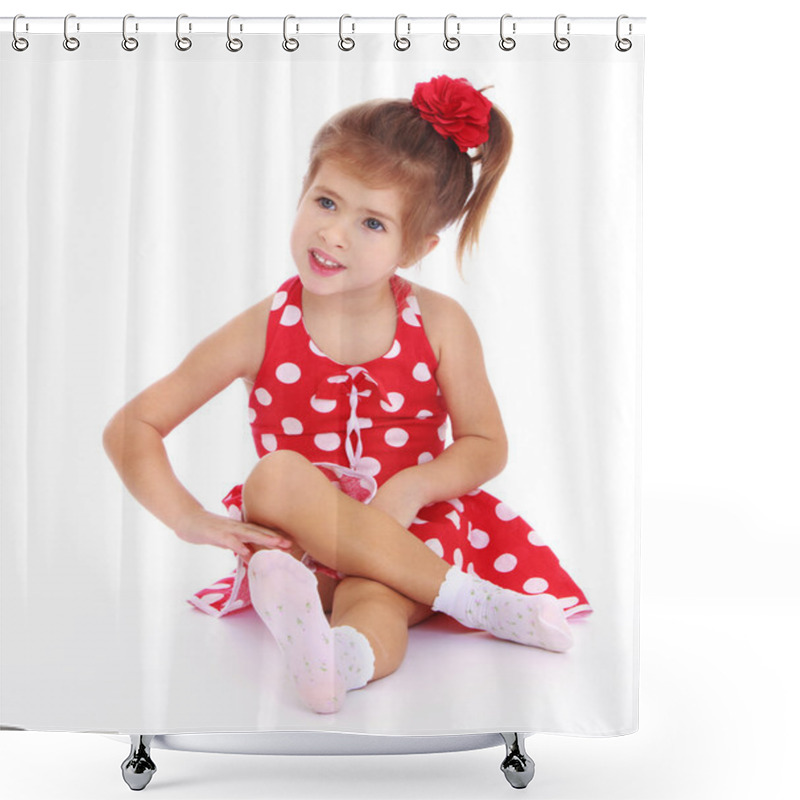 Personality  Beautiful Little Girl In A Red Dress Shower Curtains