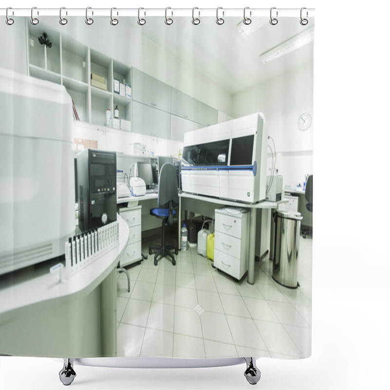 Personality  Modern Medical Laboratory Shower Curtains