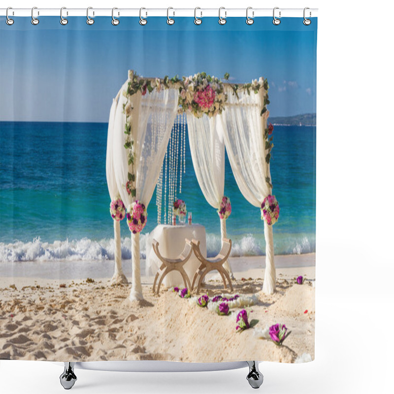 Personality  Beach Wedding Set Up, Tropical Outdoor Wedding Reception, Beauti Shower Curtains