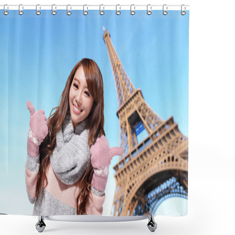 Personality  Happy Travel Woman In Paris Shower Curtains