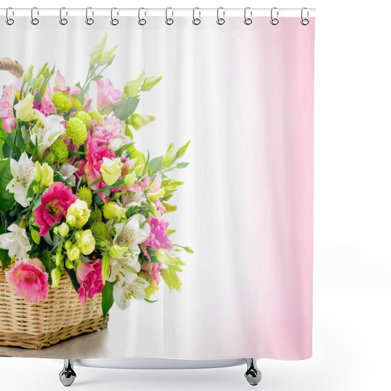 Personality  Beautiful Bouquet Of Bright Flowers Shower Curtains