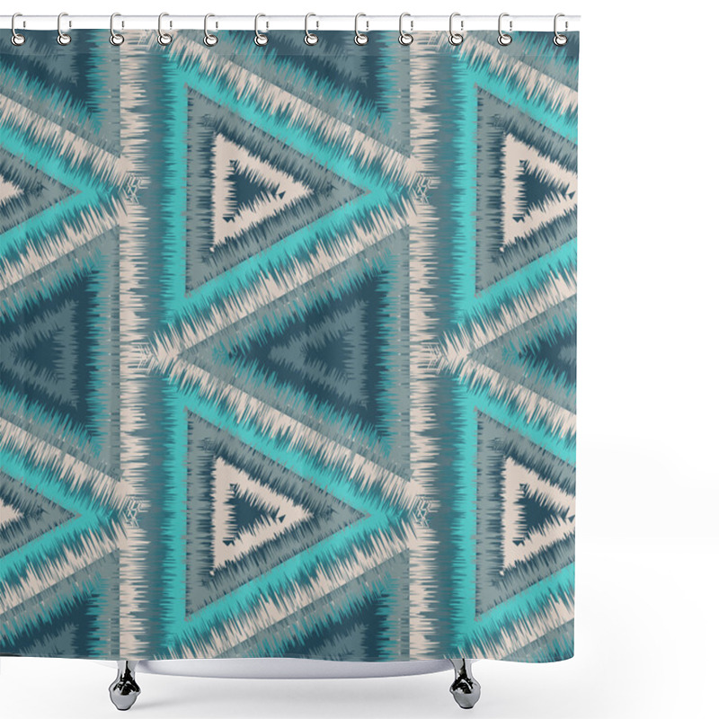 Personality  Seamless Tribal Ornament Shower Curtains