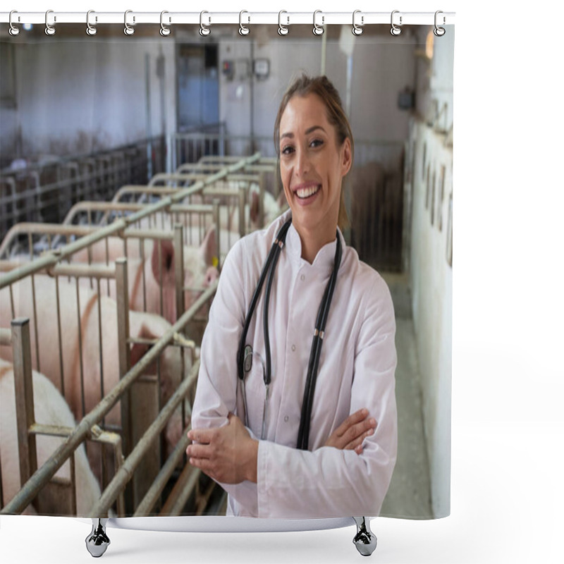 Personality  Pretty Young Veterinarian In White Coat With Stethoscope Standing With Crossed Arms In Front Of Pigs In Stable Shower Curtains