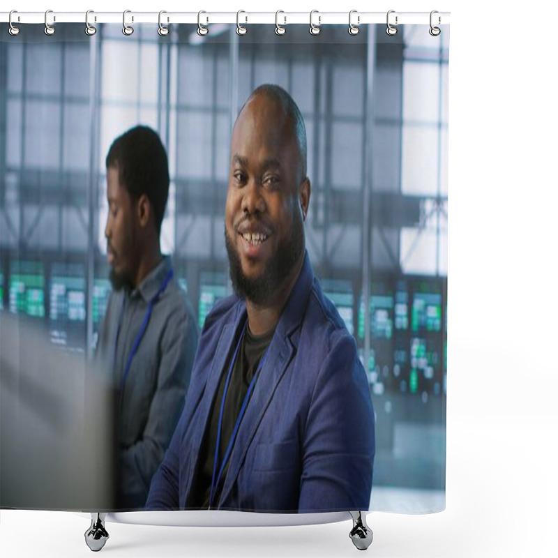 Personality  Portrait Of Happy Server Room Worker Developing Disaster Recovery Plans Ensuring Minimal Downtime. Smiling Technician In Data Center Using Data Analytics To Monitor Performance, Camera A Shower Curtains